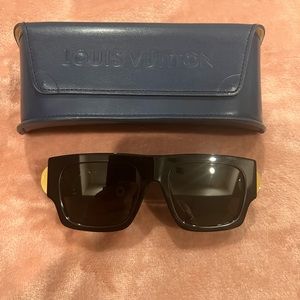 Louis Vuitton Link Square Sunglasses Black Acetate